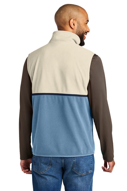 Man wearing a three-color fleece pullover with beige, blue, and brown sections on a white background. Embroidered Cotopaxi® Amado Fleece Vest